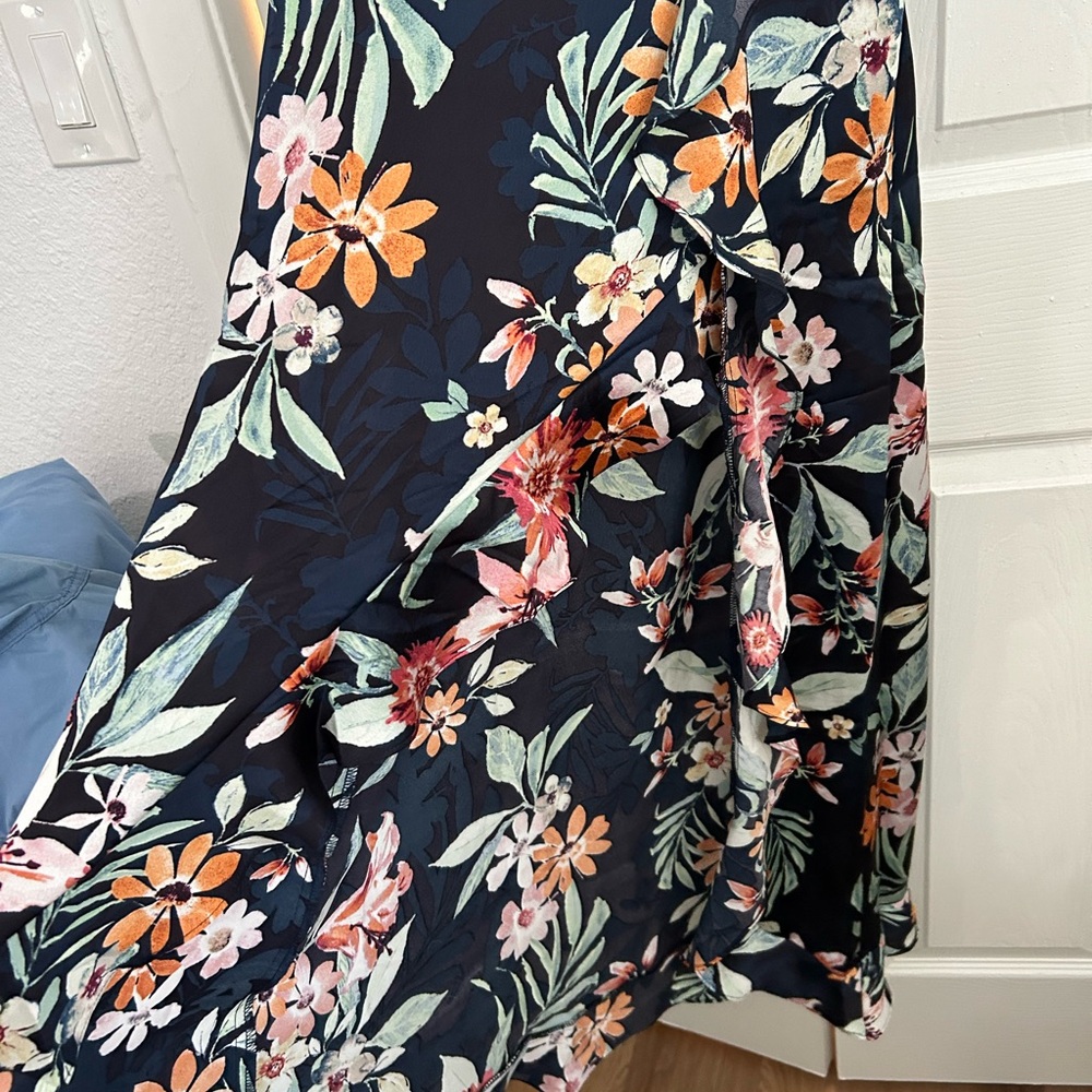 Vici floral maxi dress - Picture 3 of 3